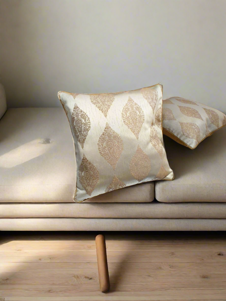 Cushion with cover set of 5