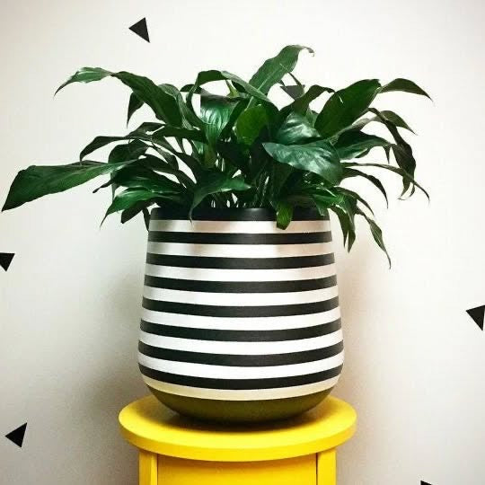 Modern Stripe planter Hover Image