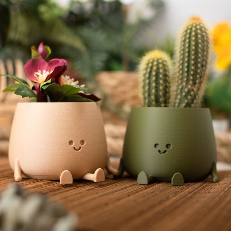 Happy Face Sitting Planter(Set of 2)